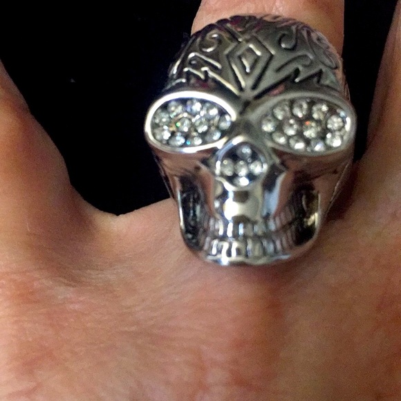 Jewelry - Silver Skull Ring, Crystal Eyes Heavy,Well Crafted